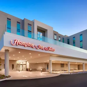 Hotel Hampton & Convention Center ***