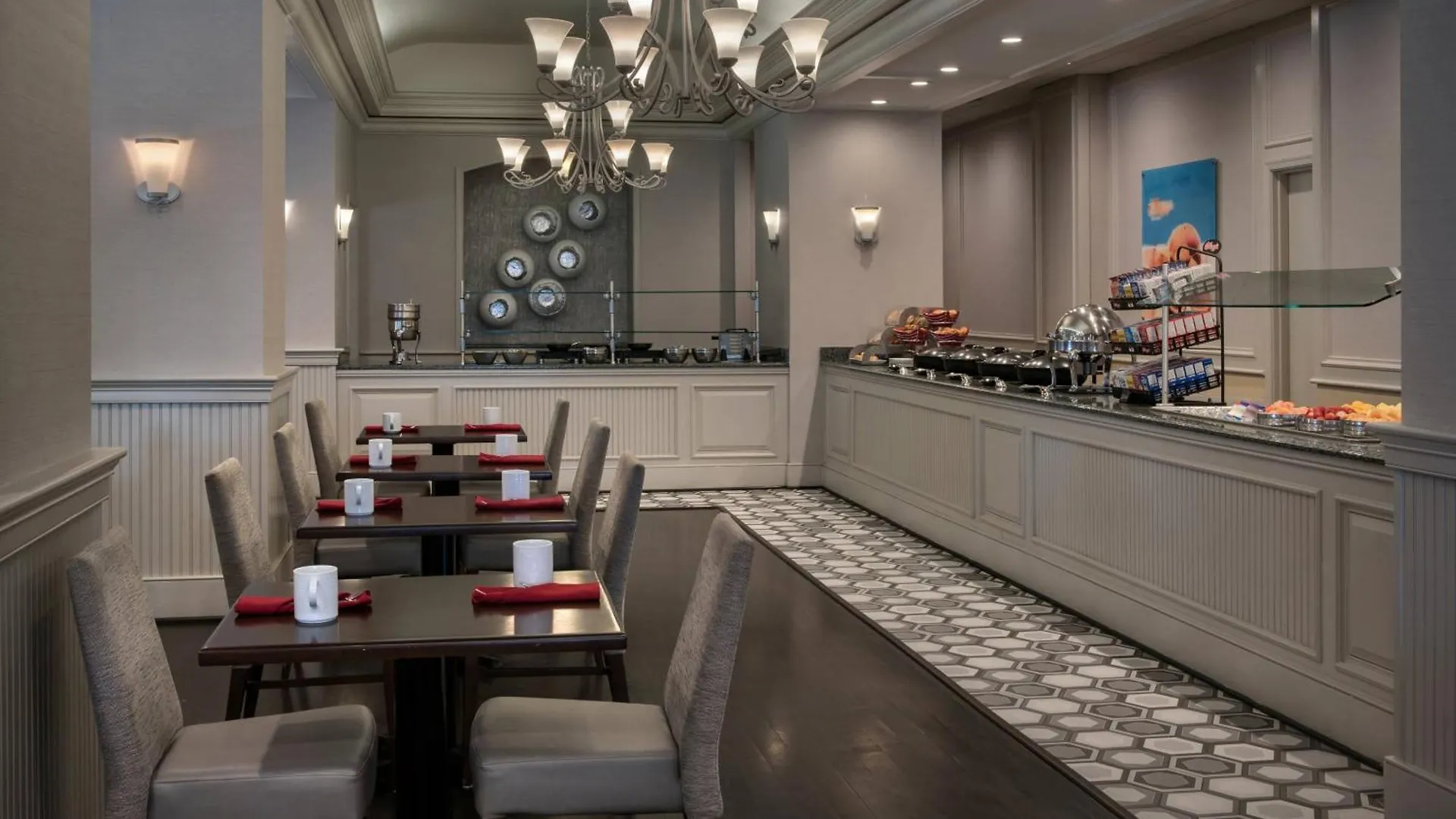Norfolk Waterside Marriott Hotel 3*,